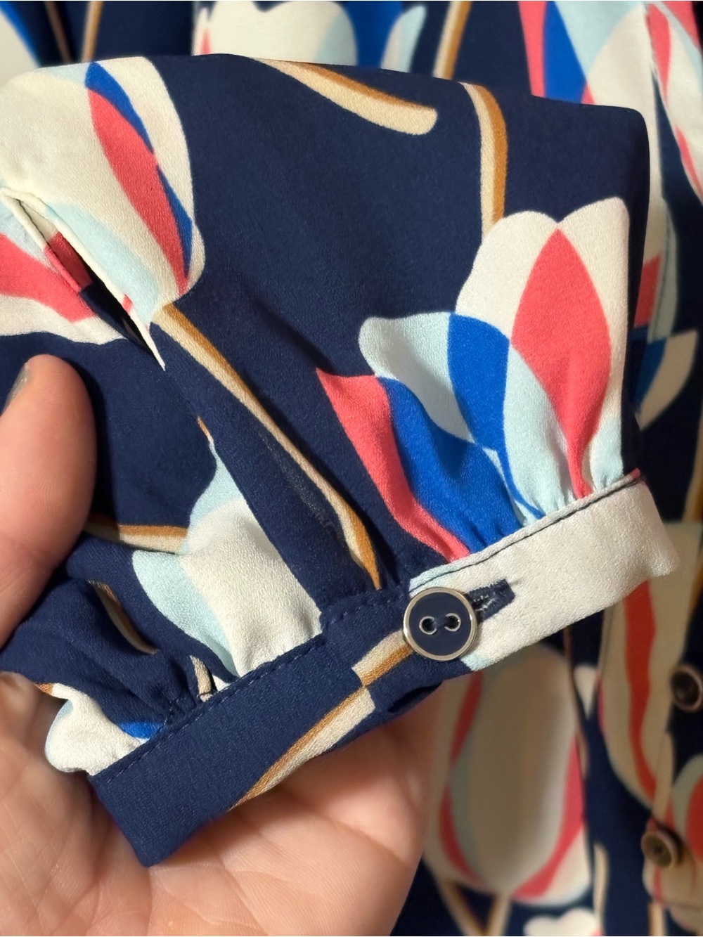 Talbots Ruffle Trim Popover Tulips - Picture 6 of 9